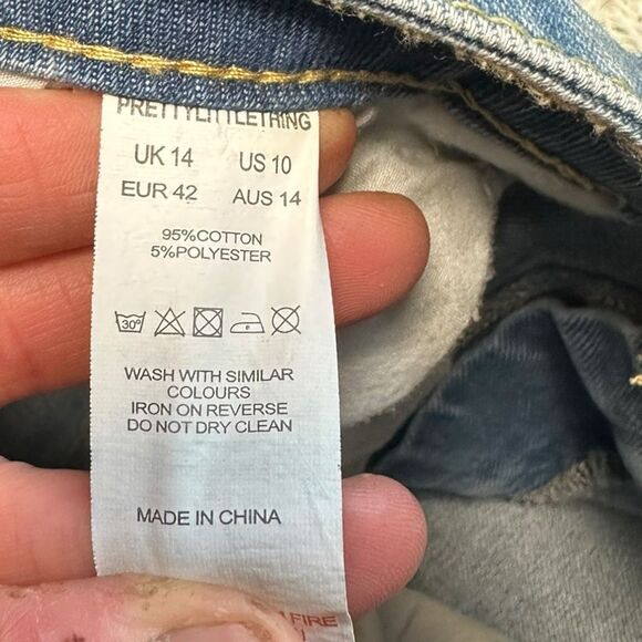 PRETTYLITTLETHING Women’s Blue Distressed High-Waisted Denim Mini Skirt Size 10 - Picture 5 of 6